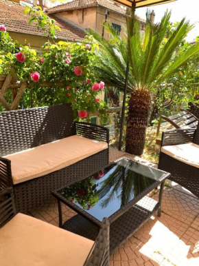 The Sea Flower appartamento con giardino e garage auto incluso San Remo